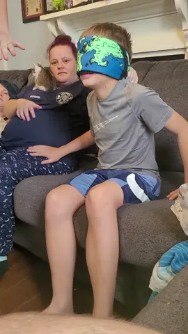 Jordan stuck his finger in the cats butt! 🐈#FriendsReunion #AsSceneOnTubi #PrimeDayDealsDance #fingerorangeprank