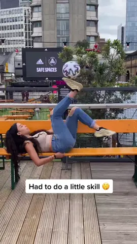 What an amazing event 🤩 ! Big thanks to @adidas London #ad