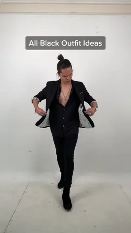 All black outfit ideas 👆🏻 Which one is your favorite ? #OOTD #outfit #outfitideas #allblack #allblackoutfit