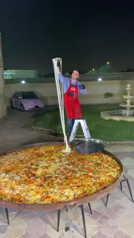 Czn farkıyla Dünyanın en Büyük pizzasını sever misiniz?❤️🥩🙈🍕  #cznburak #tiktok