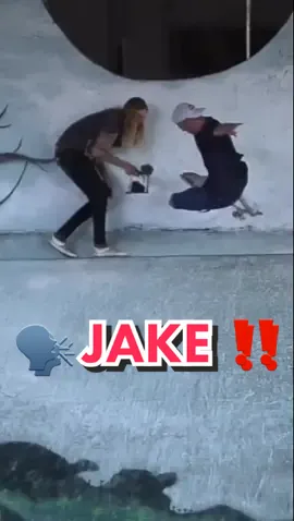 🤯 @jakewooten 🤯 Debut PRO part now playing @thrasher.magazine 📡 #Skateboarding #thrasher #santacruzskateboards