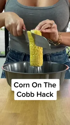 A-maize-ing! 🌽 😆  #cookingtip #LifeHack #hacks #hometips #KitchenHacks #LearnOnTikTok #tiktokpartner #cooking #corny