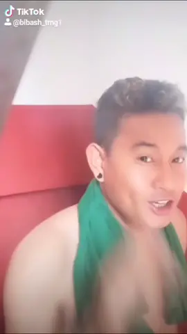 सुनिरन मन लाग्छ मायालुको भोलि.🤣