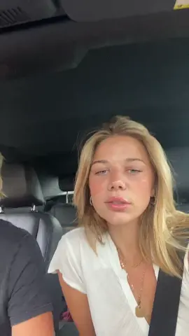 stop killin each other let's just smoke a blunt (thanks @karl_kugelmann for the song)