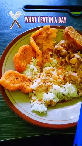 WHAT I EAT IN A DAY PART 2 🍙🍱🍚 #hanacerita #HidupBebasDrama #DiIndonesiaAja ##whatieatinaday