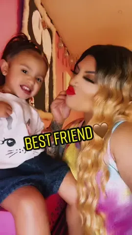 That’s my best friend 🤎 #HotwireHotelGoals #TakisTransformation #SimlishSessions #fypシ #explore #bestfriendscheck