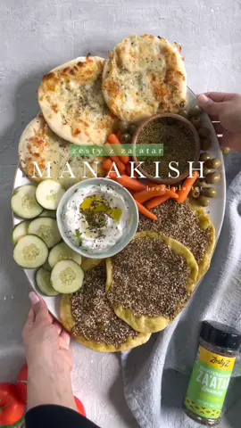 Manakish #manakish #manaeesh #bread #bakersgonnabake #tiktokfood #zaatar