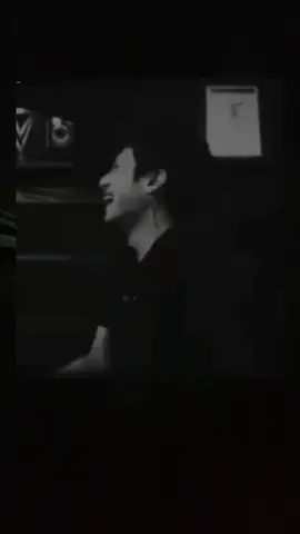 Barangkali ada yg butuh mentahnya buat konten pura2 tertawa bahagia🙄,tpi jangan sampai gila ngab..!!#fyp #storywhatsapp #masukberanda