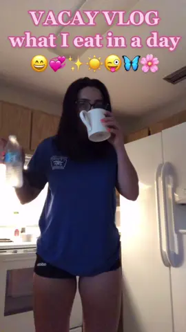 Hungry gal edition LMAO I got lit tonight too bc u can still have fun when u have fitness goals shawties 😌 #whatieatinaday