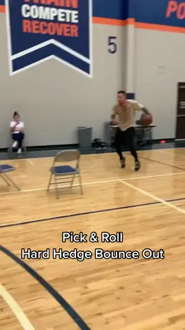 Pick and Roll Work! Working on Hard Hedge Bounce Outs 🎒 #basketball #basketballtraining #foryoupage #fyp #basketballmoves #NBA