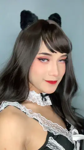 Cantik ga nihh…follow instagram aku@azkhategar #makeup #cosplay #trend
