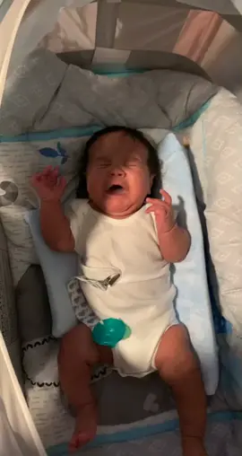 Newborn Baby Cry 🥺#preciousmoments#lovemybabh#sweet#mixedbaby#Love#cry#fypシ#babiesoftiktok#caring#babyboy#bassinet#sleepy#pandemic#memories