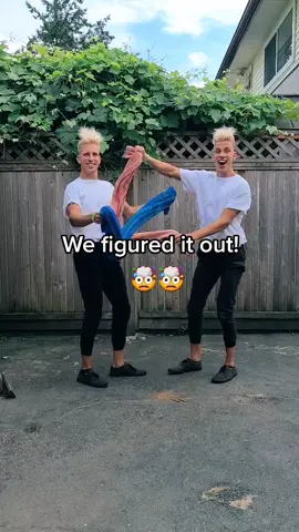 It is possible!!! #fyp #twins #twotowelchallenge