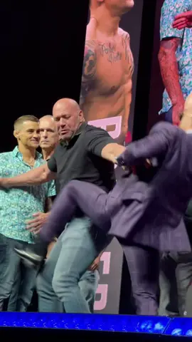 Tensions are HIGH 🤬 #UFC #conormcgregor #dustinpoirier #faceoff #ufc264