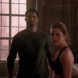 os irmãos hale🛐🛐 #derekhale #corahale #teenwolf #vaiprofycaramba #foryoupage #nãoflopa #viral #foryou #fyp #edit #fyp ib:@voidsxlvatore