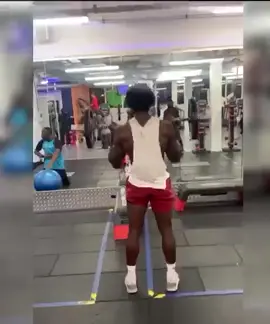 TFGA takeover with our student @charmoso_fitness.pt doing a full body workout, check him out guys 💪#gym #Fitness #training #trainforgainsacademy