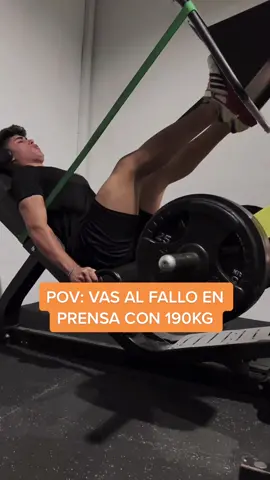 En Instagram está el sufrimiento completo💀 #gym #legday #diadepierna #humorfitness #humorfit #humorgimnasio