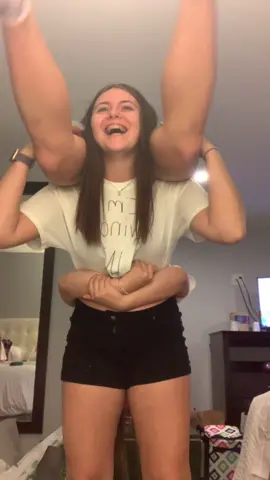 Suffocating her with those massive thighs @zoeydean
