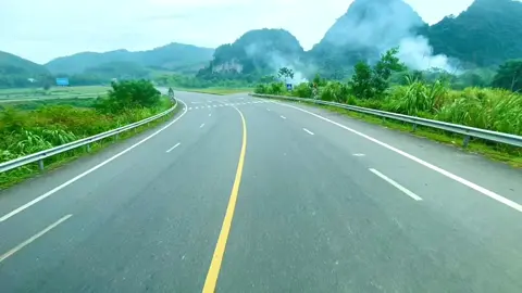 những lúc rảnh lại cắt video khi mình chạy xe qua các cung đường đẹp cho các bạn cùng xem