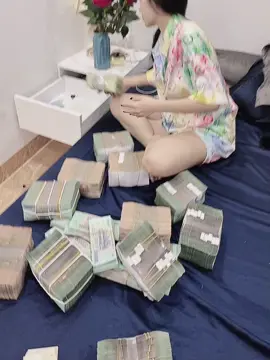 Cho em khoe 1 chút xíu nha😙😙#phamthingoclinh #linhhuantiktok