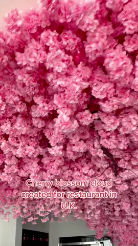 Cherry blossom cloud ceiling installation in close up❤️🌸🌸 #floral #cherryblossom #floralinstallation #restaurant #interiordecor #cherrybloss