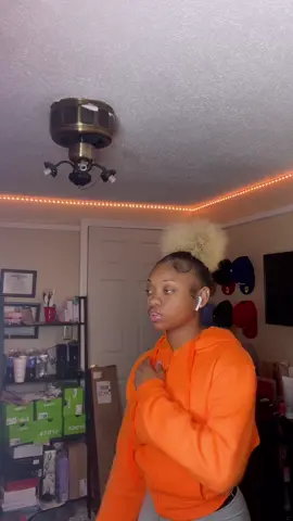 $ dc: @bracefacelaii 💕 #fypシ #DontSpillChallenge #dance #tbt #2018dubsmash #igdancer #xyzcbaa