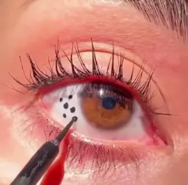 Вот такой лайфхак нашла на просторах интернета. Без звука. Звук сама присобачила. У меня так много вопросов к ФЕШН-индустрии🥲