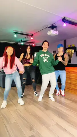 Del 1 al 10 ¿Cuánto flow traemos? 🔥🕺🏻💃🏼@carlosferiag @adrilatinatv @xio_garcia_
