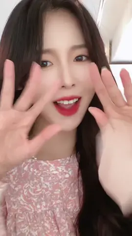 이고 유행 지났나염? ლ(╹◡╹ლ),,, ㅋㅋㅋ 저한테 어울리는 아이돌 소속사는 오디예요?!?!