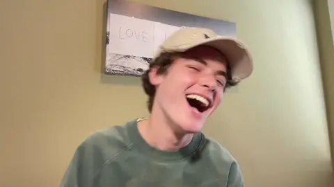 Trolling on Facebook as a Mom on YOUTUBE - link in bio