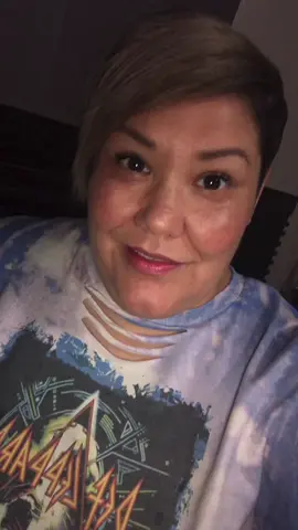 turned 42 and feeling FINE 😍 my family, friends and coworkers spoiled me ❤️❤️