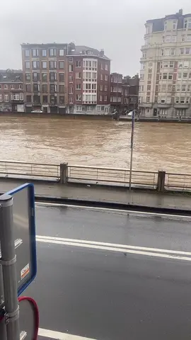 Innondation imminente a liege côté outremeuse