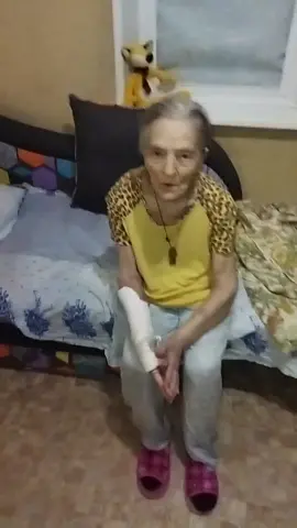 бабуся выполнит работы по сносу любого жилья #челябинск #деменция #бабуся