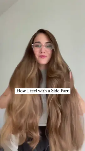 @alexandrarriaga  👋 Team middle part 😍🔥 #sexiesthair #rapunzel #hairtiktok #mermaid #unicorn