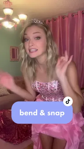 Watch and learn @hollywoodpastelpalace  #ellewoods #bendandsnap #legallyblonde