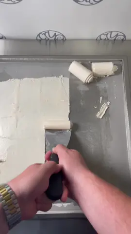 Jarritos Guava Rolled Ice Cream! What’s your favorite flavor? #Icecreamrolls #foodtiktok #viral #foryou @jarritosnation @nelkboys