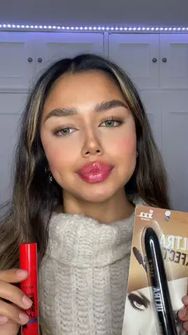 Revlon VS Im ✨ ¿qué lado les gustó más? #makeup #lashmascara #mascaradepestañas