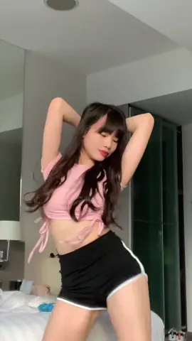 hip isolation all day every day dancers can relate 🤪