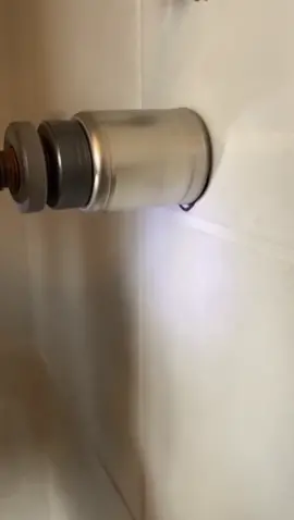 hole cutting in tiles #DCJOINERYHANDYMAN  #viralsound  #fypシ゚viral