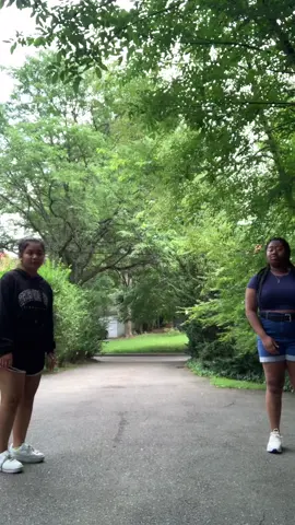 That choreography tho…(we did have to modify it bc our arm r short)  Dc: @fjdkdjdjdjsjdsjjdjd  and @happykelli