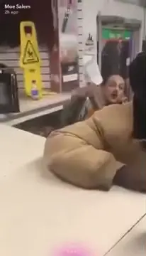 يماني سكران في امريكا الله المستعان شعيبي#شعيبي #الله_المستعان 🇺🇸🇾🇪🇺🇸🇾🇪🇺🇸🇾🇪😔♥️