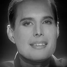 he was so ill, I miss him sm😭😭 #queenband #freddiemercury #90s #xyzbca #parati #foryou #viral #hystericalqueenss