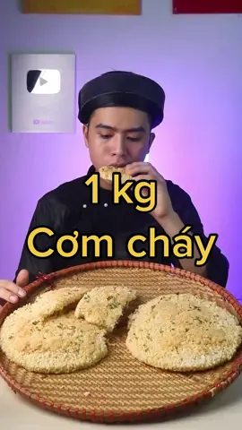 Thử thách ăn 1kg cơm cháy đặc sản Ninh Bình #dcgr#amthuc#thuthach#Foodie#onggiaoanngon