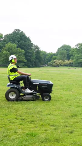Part 2 of me riding a lawn mower all the way to New York City 😂😂