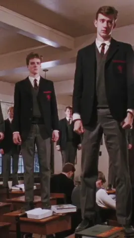 Oh Captain! My Captain! Se estivesse vivo, Robin Williams completaria 70 anos hoje. #robinwilliams #carpediem #fy