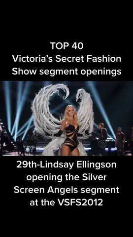 how elegant this segment is ✨ #VictoriasSecret #VictoriasSecretFashionShow #LindsayEllingson #model #SuperModel #Runway #fyp