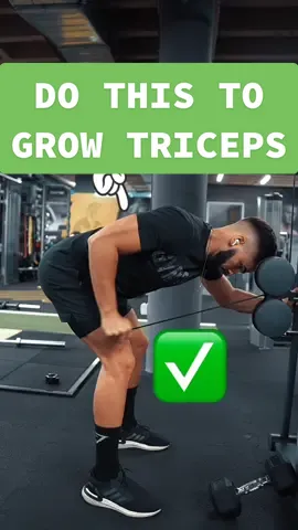 This will make your triceps grow 💪🏽 #naturalbodybuilding #adolfotex #gym #formcheck #tricepkickbacks #tricep #triceps #tricepsexercise