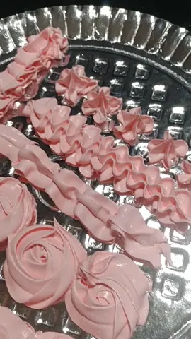 #fy #BatuqueChallenge #empreendedorismofeminino #confeitariaartesanal #confeitariadesucesso #coberturadebolo #bolocaseiro