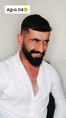 Hepinize meydan okuyorum sıfatına  güvenen gelsin sağda solda boş yapmayın siz anca beni taklit edersiniz abeyyyy heyran takipe devam ✊