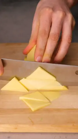 Cheese cutting like a pro! 🧀. #LearnOnTikTok #TikTokPartner #tutorials #cheeselover #foodtiktok